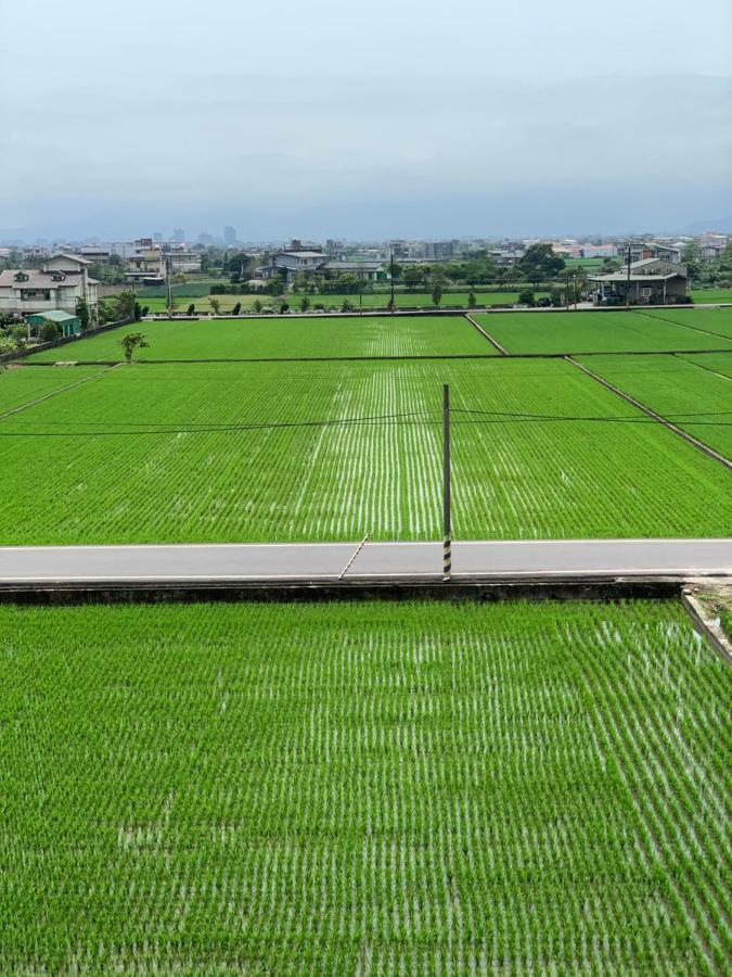 Buluba - Tiao Wang Bed & Breakfast Yuanshan Bagian luar foto